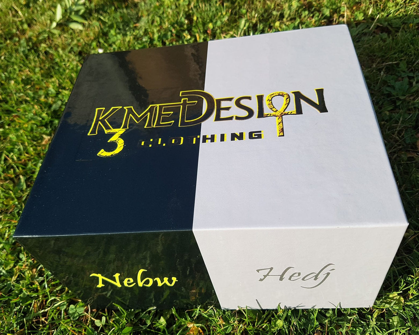 K3D | Hedj | White & Silver